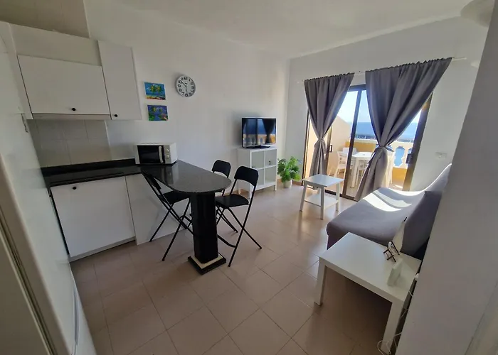 Apartamento Con Maravillosas Vistas En Primera Linea